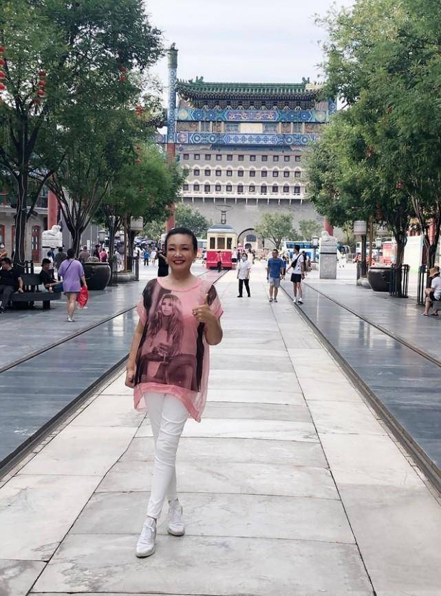 传奇张兰离婚35年：爱上摄影家，弟弟惨死，前夫单身有泪_汪则翰_儿子_母亲
