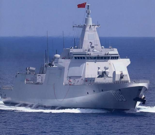 万吨巨舰林立,中国海军走向深蓝,即将开造055b