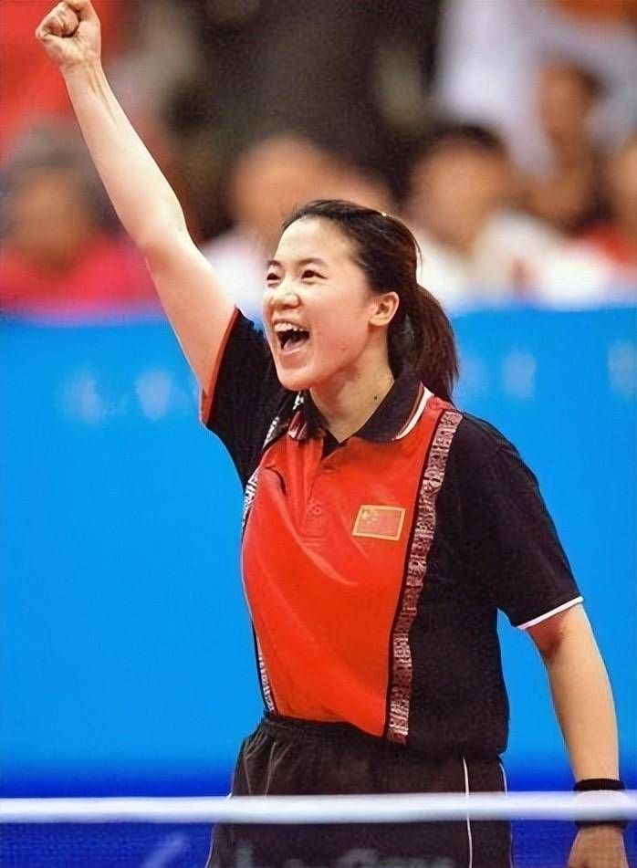 儿子是乒乓球冠军,女儿的陪练也是世界冠军_邓亚萍_训练_张怡宁