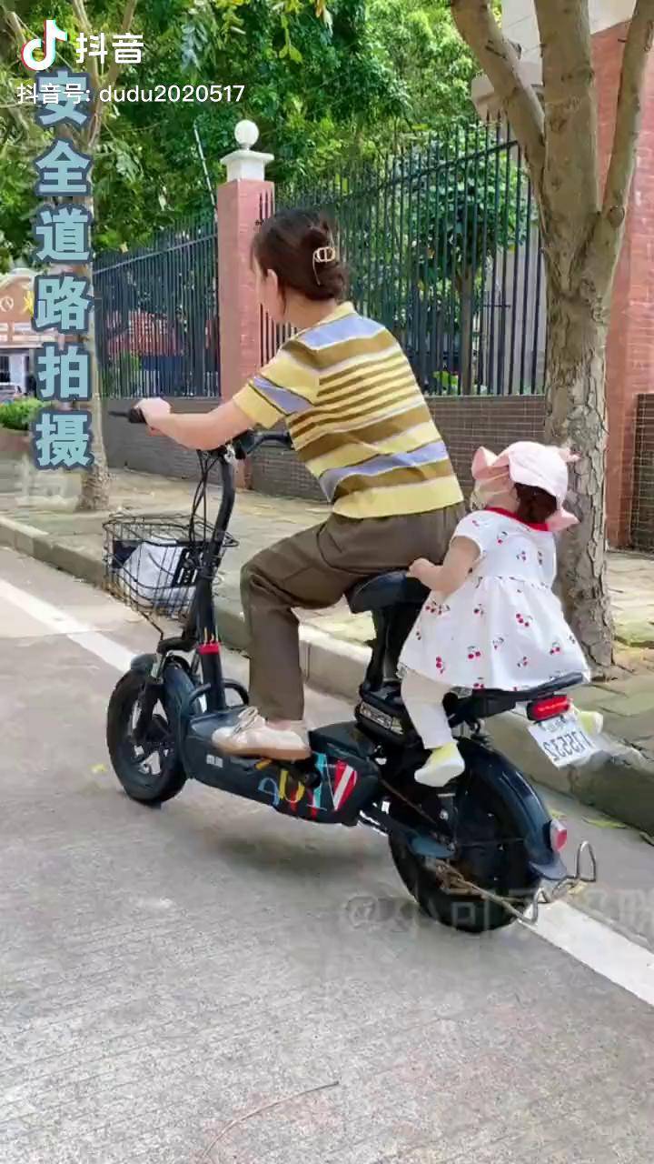 新国标骑电动车还能带孩子吗？-百货之家