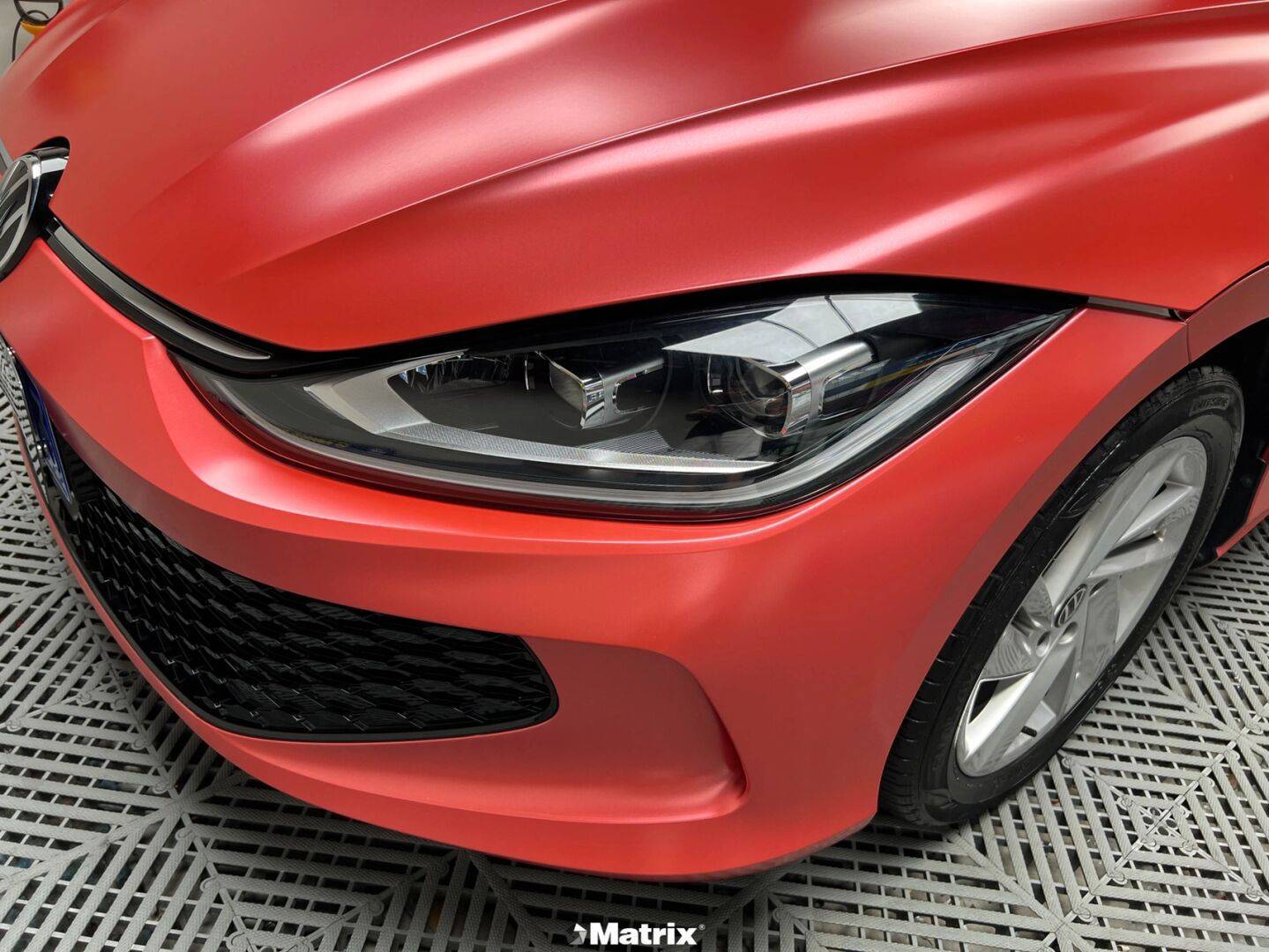 大众matrix矩阵改色膜 电光烈焰红,高饱和的色彩_搜狐汽车_搜狐网