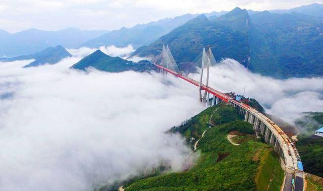 首創火箭建橋,驚豔世界_河大橋_四渡_施工