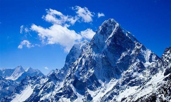 中国最高的山是喜马拉雅山，最低的山是什么？