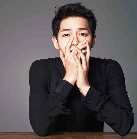 韩剧男神宋仲基闪离宋慧乔自暴自弃,今牺牲色相撩倒小6岁奶狗_金圣喆