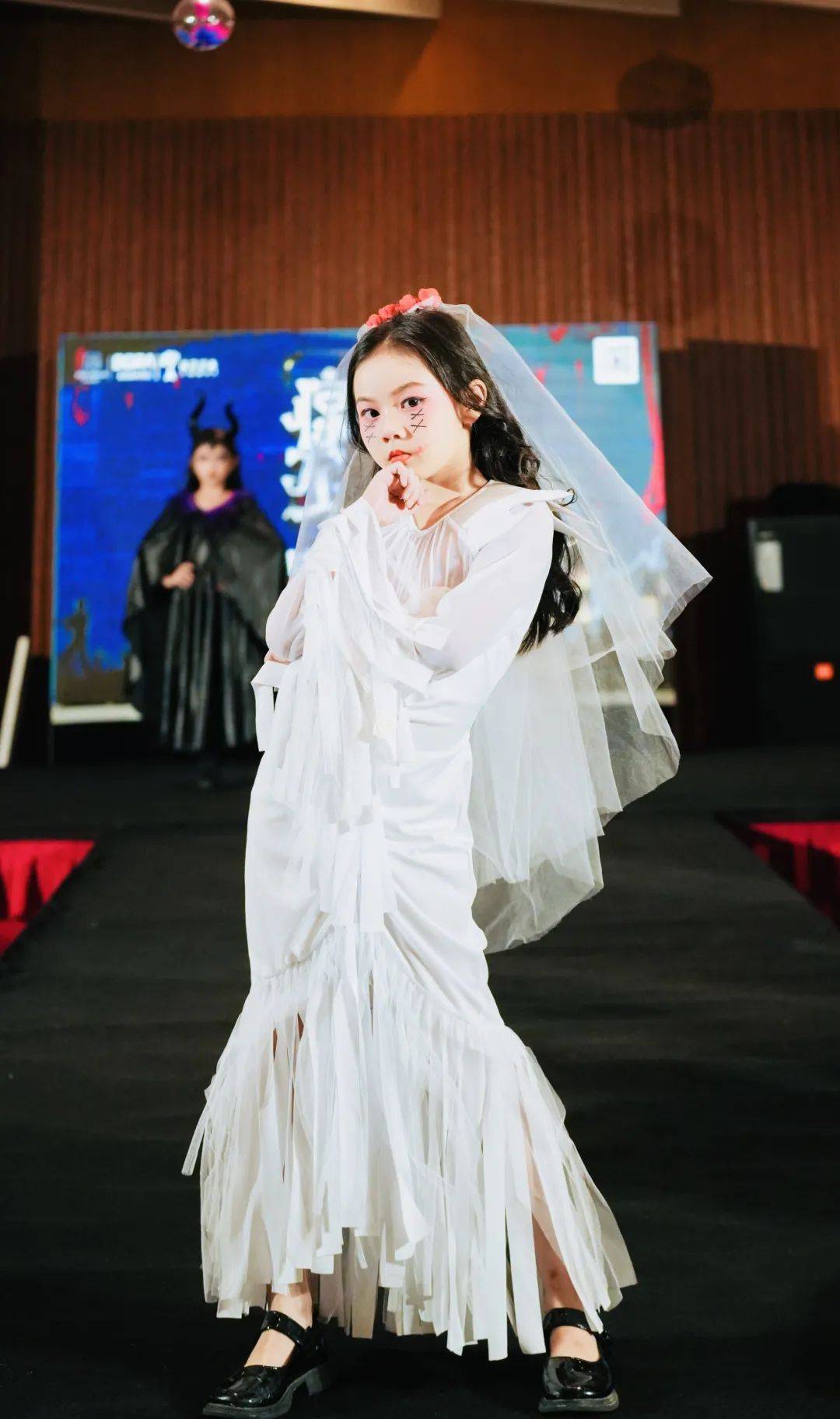 第一童星冠亚季专访 | 恭喜杨梦妤获得惠州总冠军!_总决赛_童模_时尚