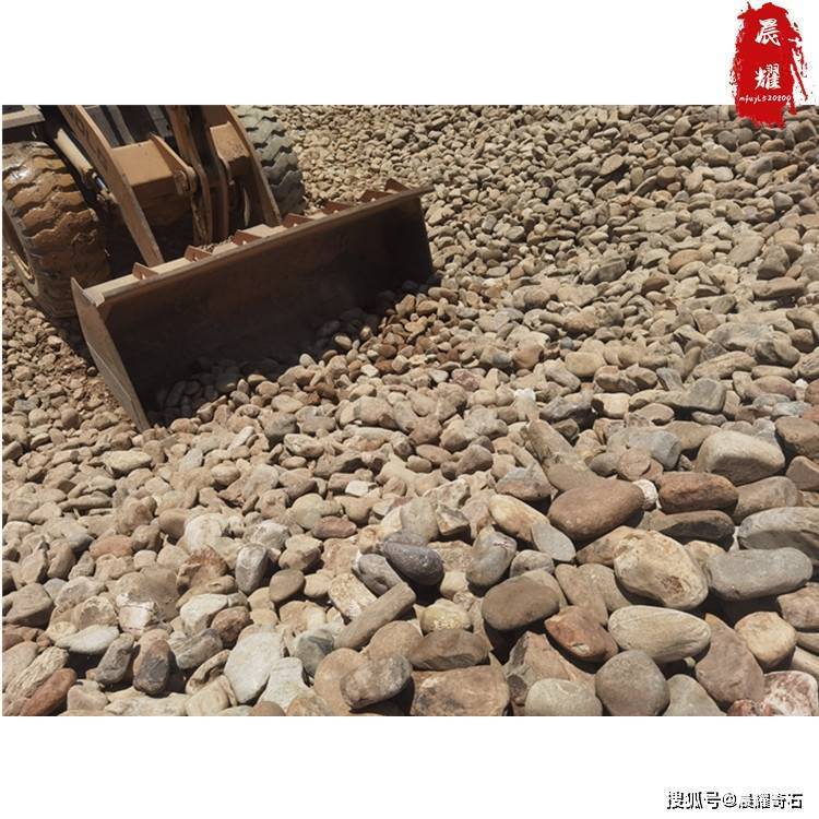 太疯狂了（绿化带铺鹅卵石）鹅卵石铺装图案园林，(图2)