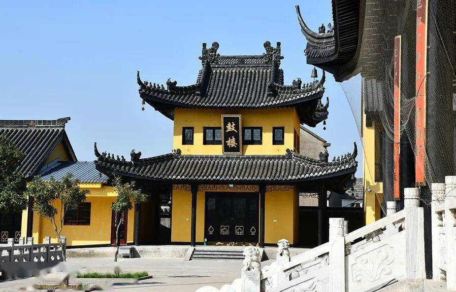 游览建湖延寿寺,体味佛教文化的独特魅力(2)_寺庙_香炉_居士