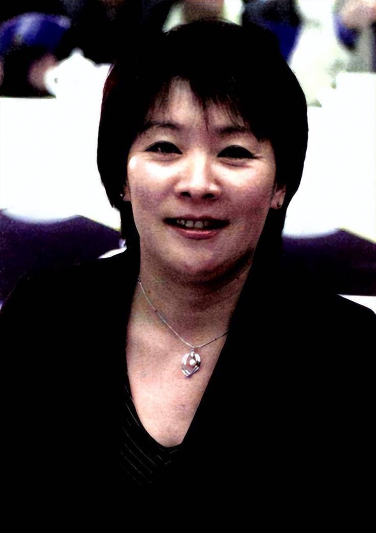 马艳红:中国首位奥运体操冠军,退役后赴美执教被白人刁难_教练_北京