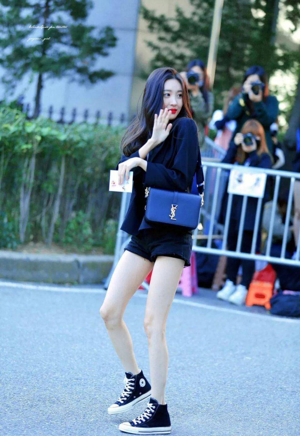 身高166cm,腿长110cm,比泫雅更时尚的"南韩腿精",就服李宣美_本人