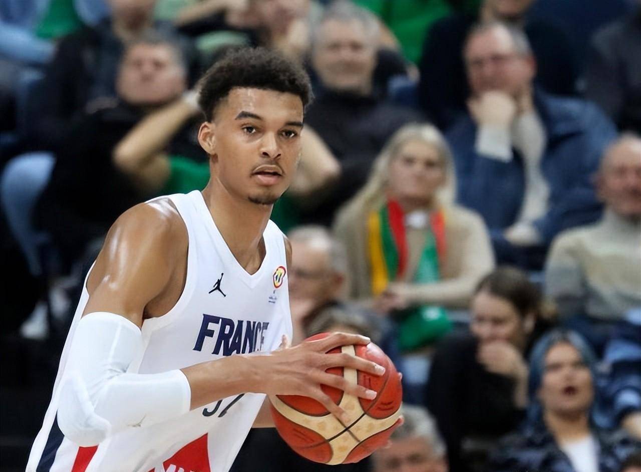 这样的球员,整个篮球世界也只有一个,我当然希望他能够穿上法国队球衣