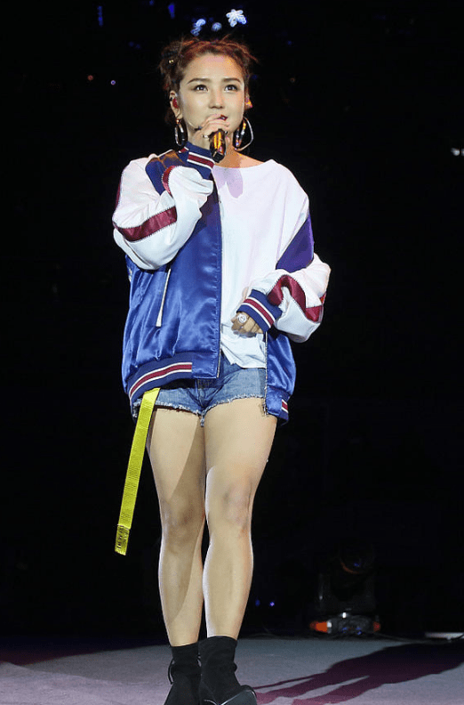 何洁接商演翻车?