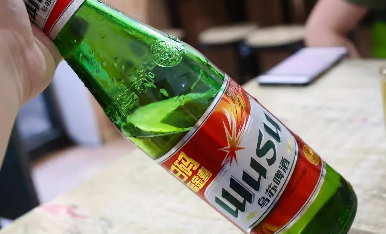 倒过来瓶子看看,网友:极其嚣张_ml_其它_度数