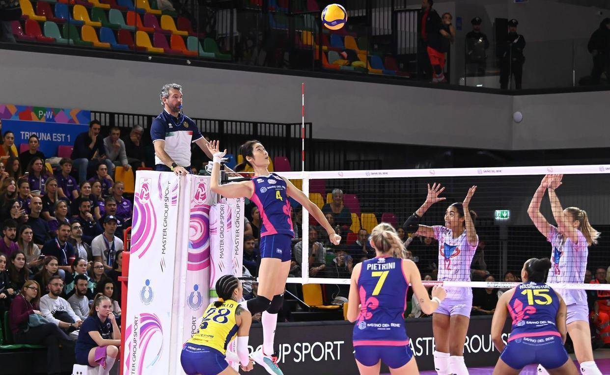 朱婷与意大利斯坎迪奇签约一个赛季|斯坎迪奇复出失败！朱婷贡献18分结束意甲赛季，郎平连看3场