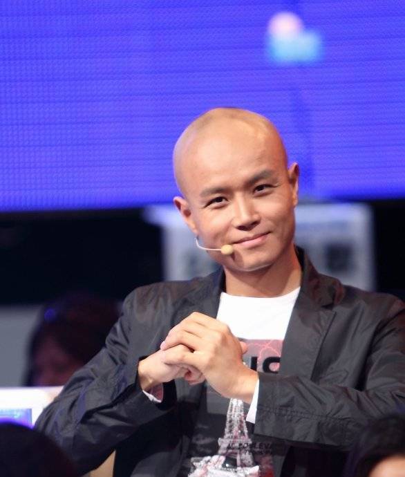 3次婚姻4次创业,得罪5大腕后想当和尚,乐嘉自毁路上的疯狂往事_培训