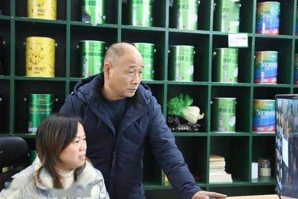 新化移民吴正华无偿捐赠1.2万只医用口罩助力抗疫_防控_疫情_西湖