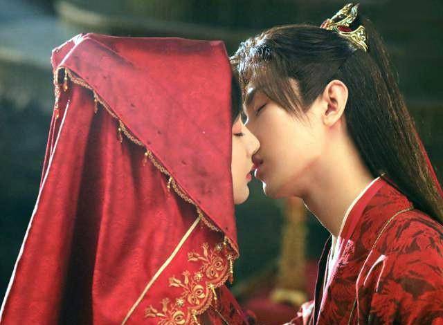 当然除了主角之外,还有叶青,孟子义,朱丽岚,张峻宁,韩承羽,孙泽源等人