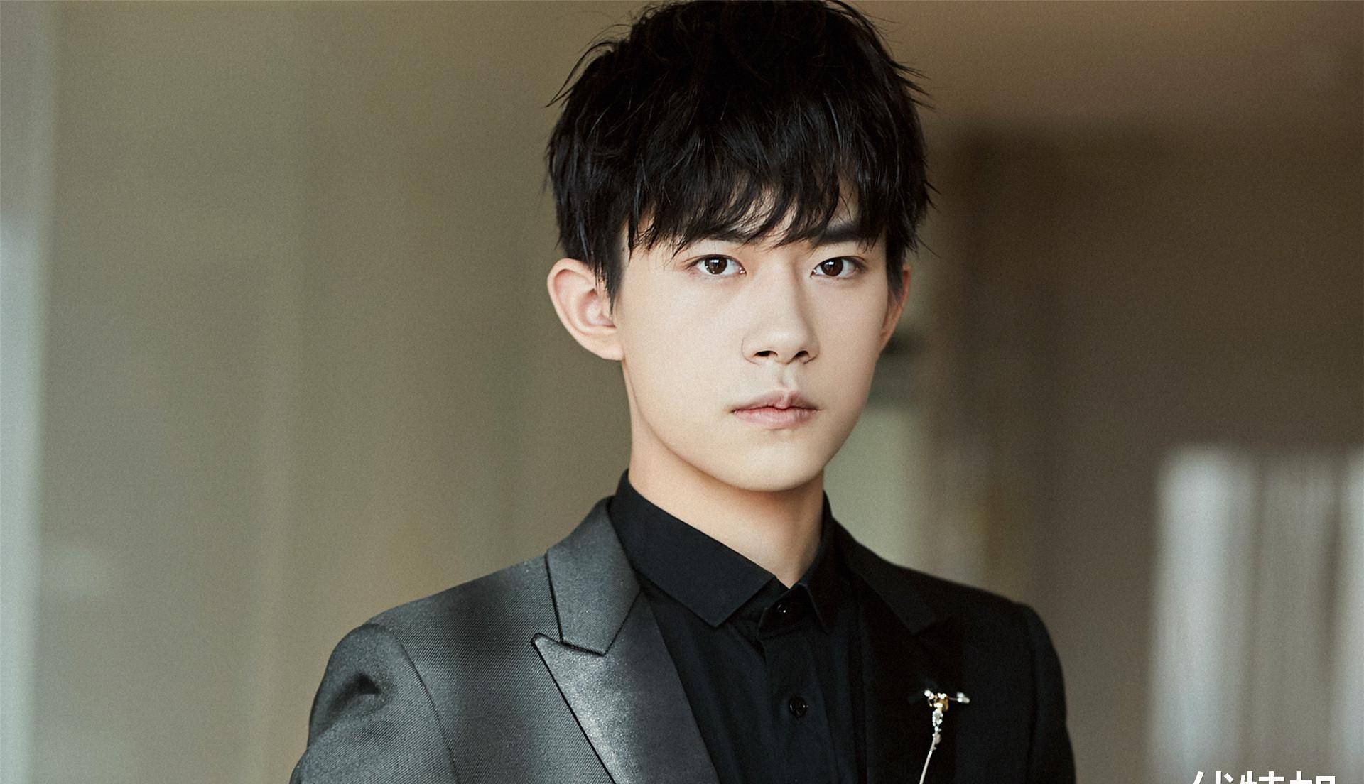 19岁就金像奖双提名的易烊千玺,凭什么让全网都羡慕?