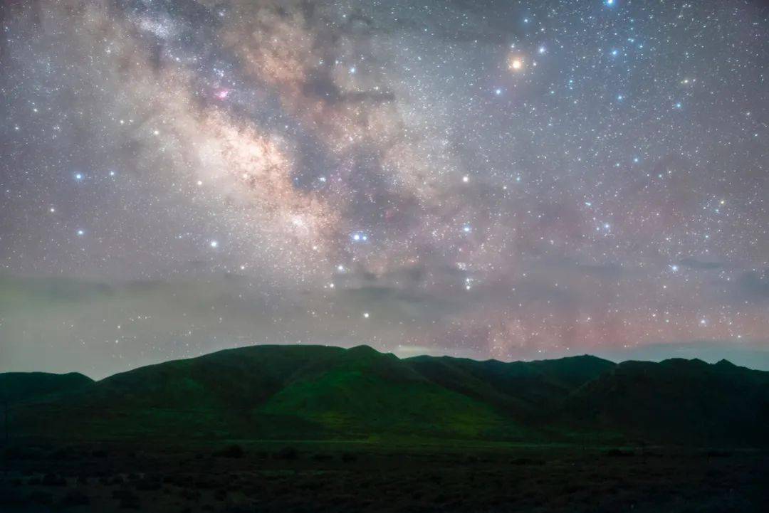 "如一粒星尘,因热爱而发光",甘肃摄影师追光逐影,拍