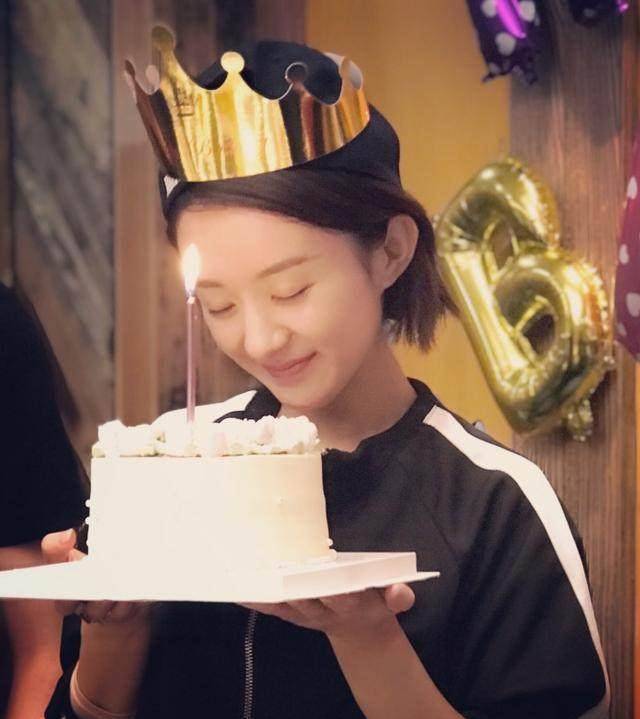 赵丽颖可真厉害,过个生日大半个娱乐圈都来送祝福!_张含韵_当红_形象