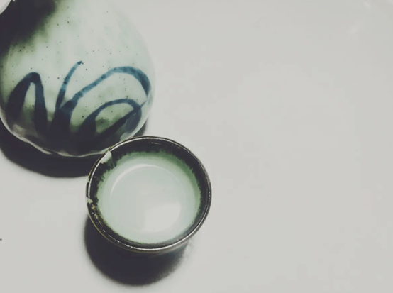 “浊酒”——在诗词中所蕴含的情感_生活_清酒_黄花