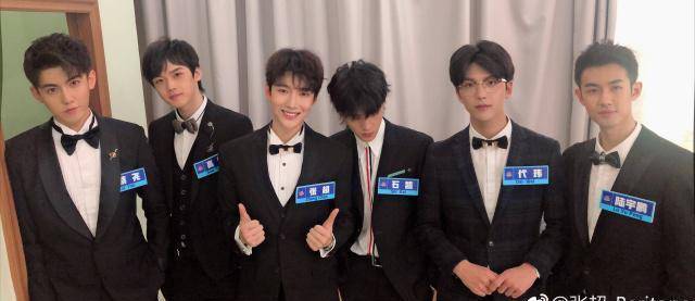 梅溪湖36子:197的让自己变矮,190的垫脚,剩下180的哭出了声!