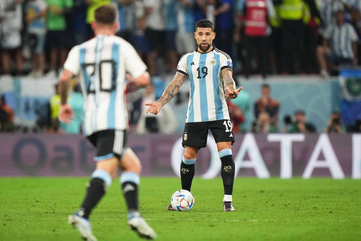 梅西太难了：阿根廷2球员险沦为罪人！单刀不进+防守送礼