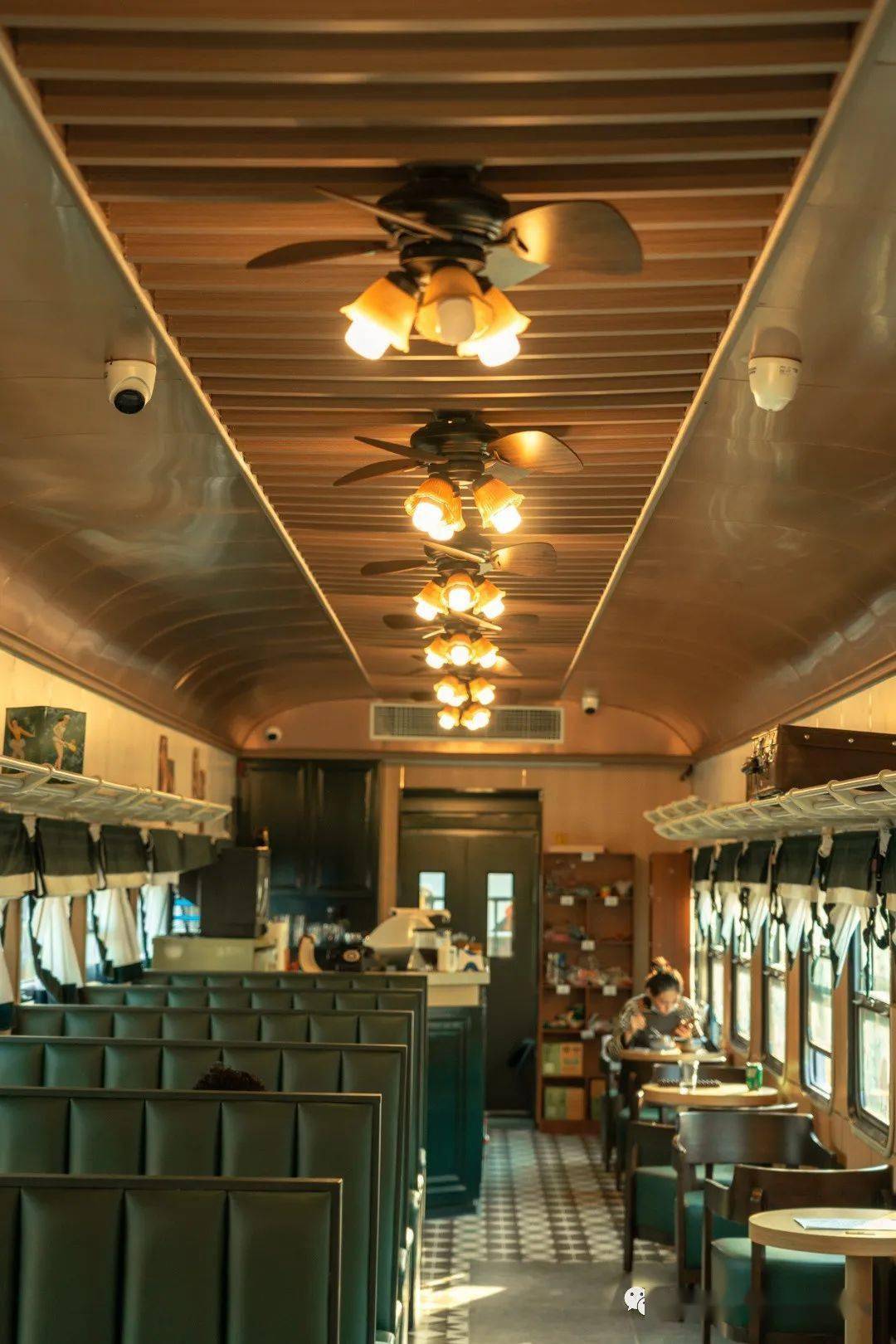 武昌徐家棚的绿皮火车又回来了.06摄影 / 宁波