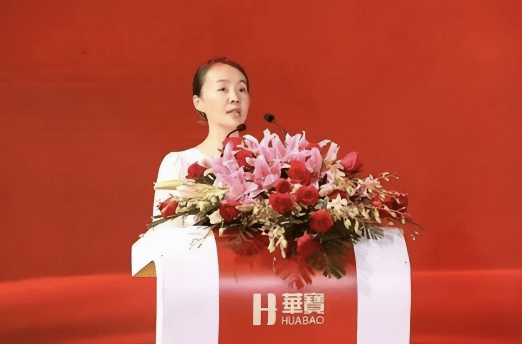 神秘女富豪沉浮录:靠十大烟厂创下百亿身家,如今却被立案调查_朱林瑶