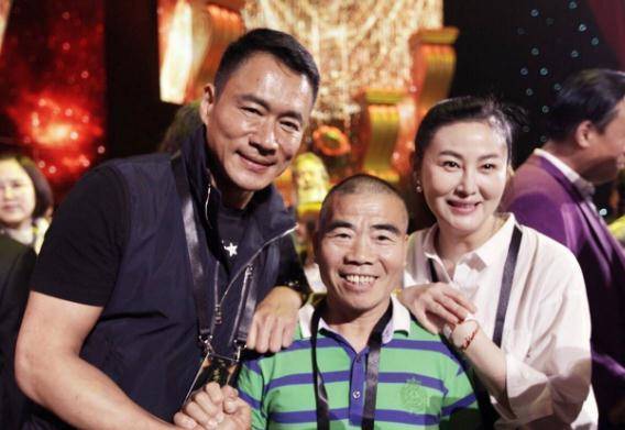 "最美潘金莲"王思懿,嫁圈外老公15年没孩子,49岁美出新高度_角色_冷