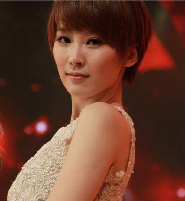 吴京的逆袭,曾因穷被两位美人嫌弃,邂逅谢楠后这就收获神仙爱情