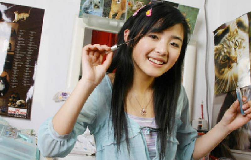 原创 张含韵与小四岁男友拍拖,疑似十分恩爱,可这段恋情却不被看好