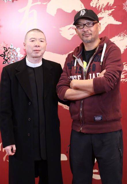 04,在电影中,冯小刚导演以自己好友张述的经历和爱情故事为背景,为