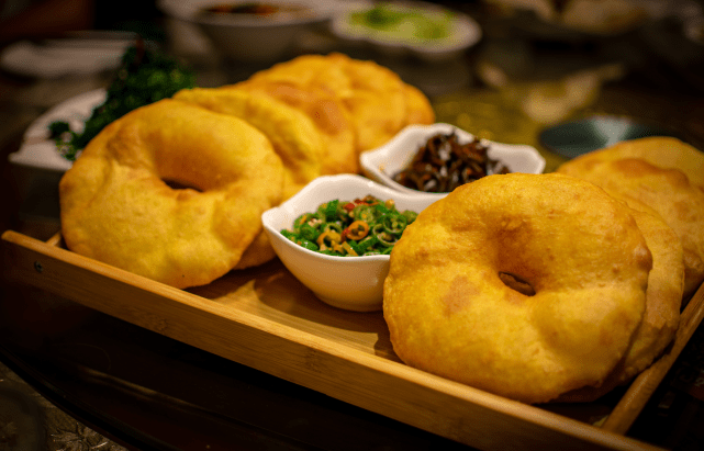 舌尖上的平凉美食平凉油饼_面团_一面_畜牧业