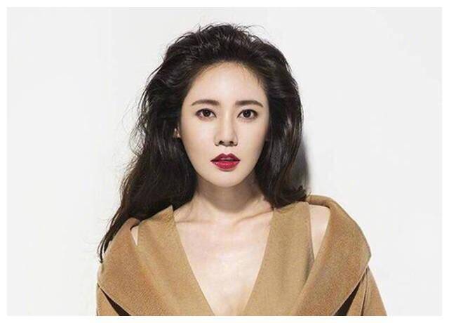 秋瓷炫:被迫拍裸照,遭亲妈诅咒,如今嫁给爱情的她很幸福_因为_诱惑