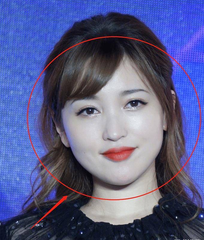 谁说肉肉脸不好看?