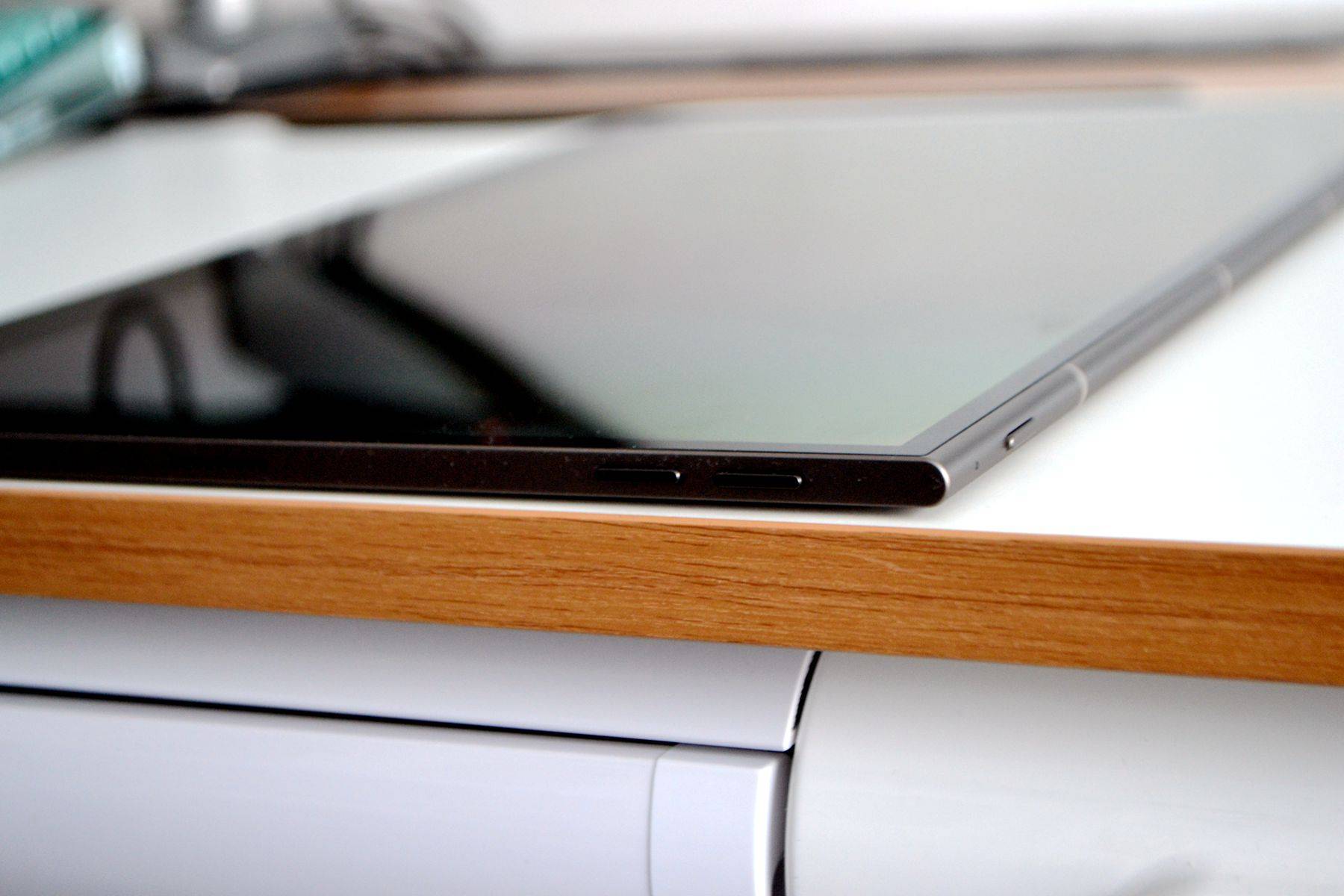 到底该不该买便携屏？手机+便携屏真能变电脑？联合创新15Q1F测评