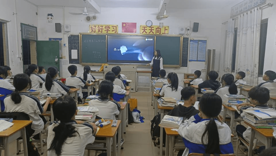 茂名滨海新区博贺学校开展毒品预防教育 "五个一"活动_禁毒_防毒_全体