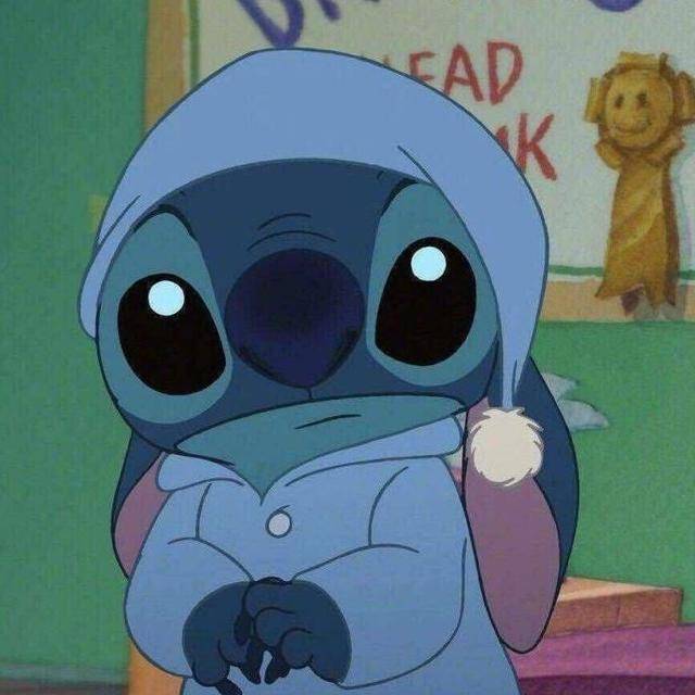 出自《星际宝贝》的史迪仔,可以说是世界范围内出名的萌物了,耷拉着