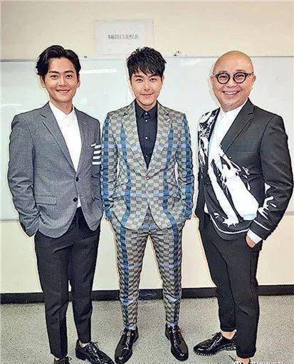 为继续追求演员梦 tvb力捧小生宣布退出《美女厨房》主持_张振朗_新剧