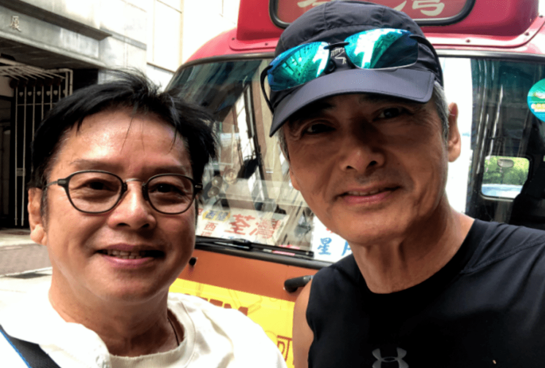 当明星变老,他们跟路人一样普通,你都认不出来!_周润发_张曼玉_何炅