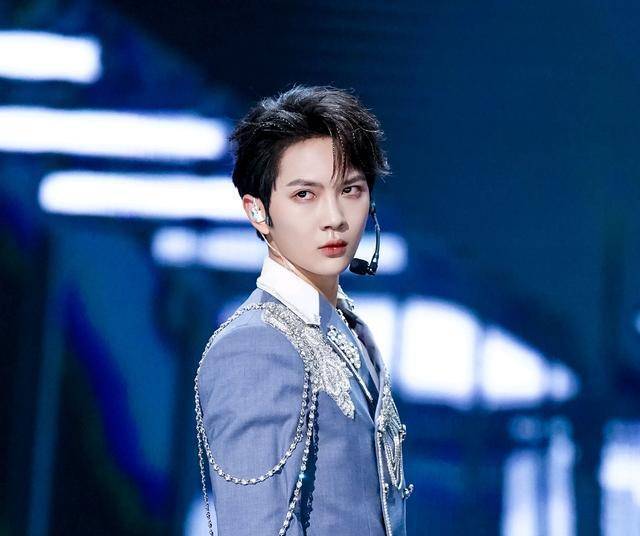 刘也创4鼓励前队友何屹繁和俞更寅要更拼_蔡徐坤_排名_节目