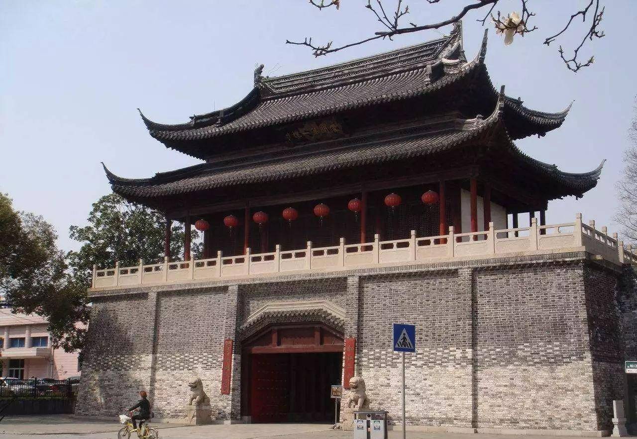 上海这所中学,把千年古城门当作校门,很多人还以为是景点_搜狐网