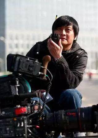 他塑造的这个老实农民却十分成功,让人发现他除了"大忽悠"之外,演技上