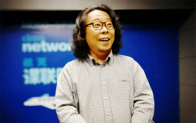 人物专访│行吟歌者余音和他的音乐人生_歌曲_武汉_疫情