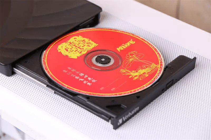 原创
            双接口识别，免驱即插即用，支持千年光盘！威宝刻录机体验9