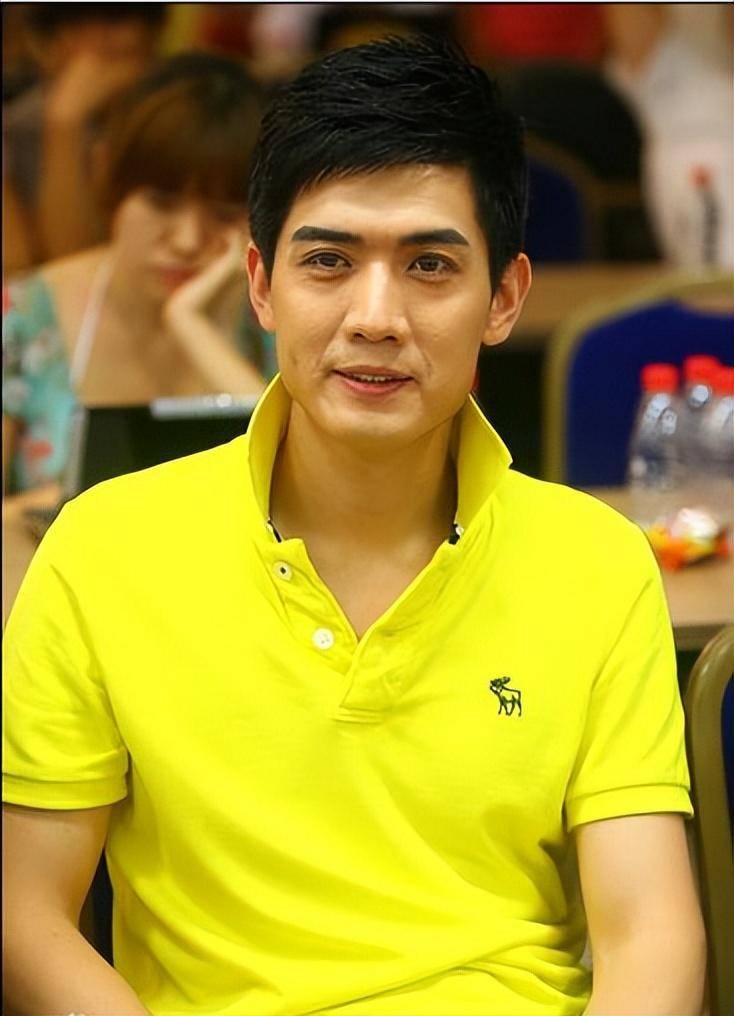 徐箭又主演了《我们家的微幸福生活》《在桃花盛开的地方》《血战湘江