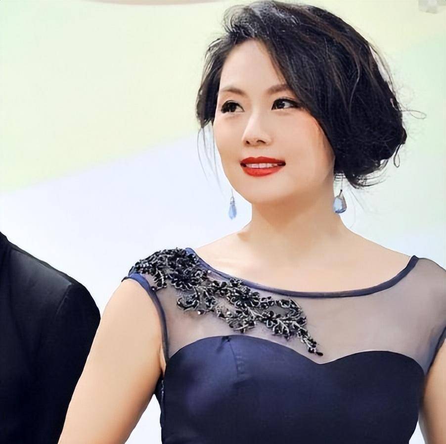 "柳红"陈莹,是如何成全剧最讨喜的角色的?_观众_剧中_大杂院