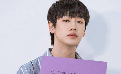 ak刘彰是富二代?