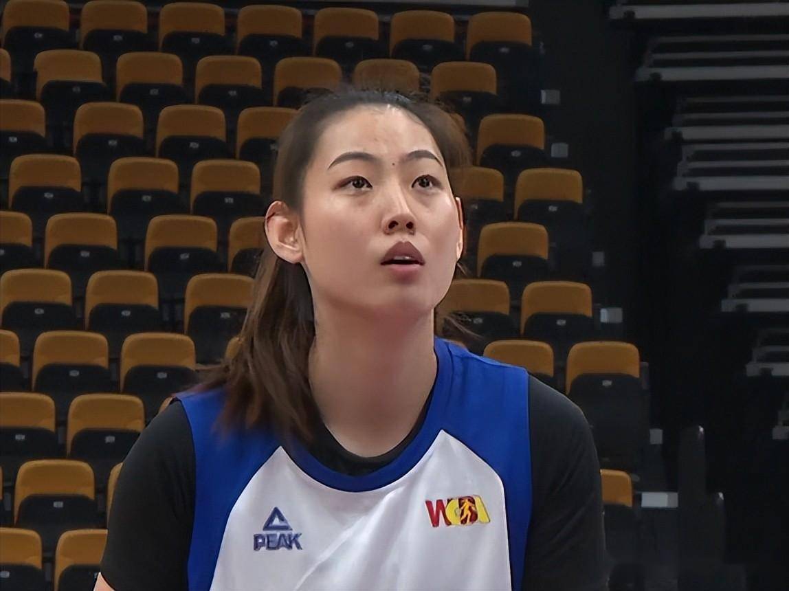 山东女篮惜败上海,老将黄靖大放异彩_刘帅_王英竹_wcba