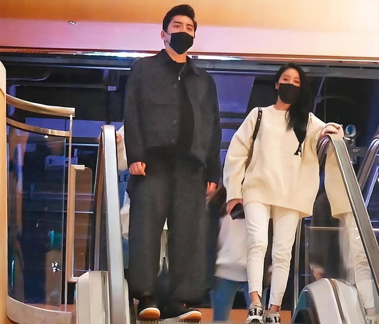 王大陆蔡卓宜官宣恋情,女方离过婚,男方多次被偷拍_乔伊_节目_回应